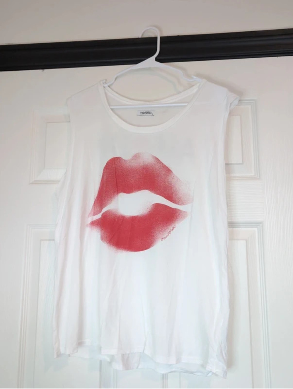 Large Lauren Moshi lips amour tank top